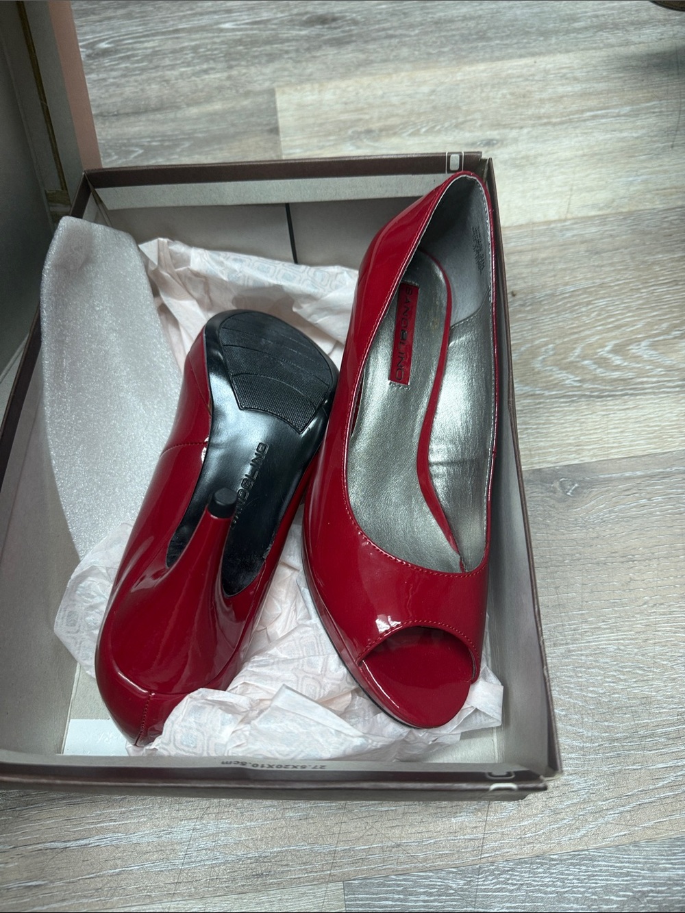 Red Patent Peep-Toe Women's Heels - Bandolino size 6.5M